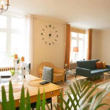 Light Sentral Apartment *